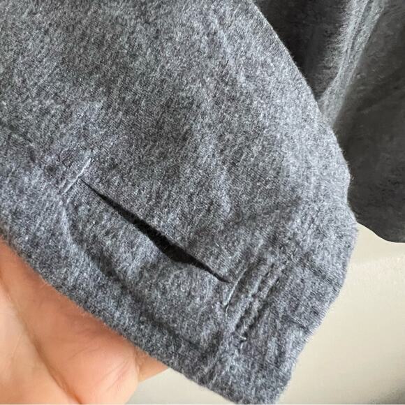 Under Armour Gray Long Sleeve Loose Heatgear Open Back Strappy Stretch Large - Picture 5 of 7